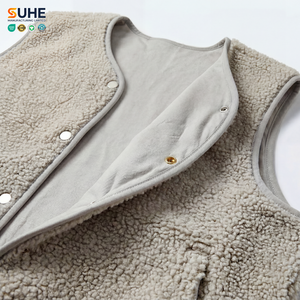 Chaleco de Felpa Sherpa para Mujer SUHE, Chaleco sin Mangas con Diseño de Oso de Peluche, Logotipo Personalizado OEM ODM, Ropa de Abrigo Cálida para Invierno con Bolsillo con Cremallera - Product Image 4