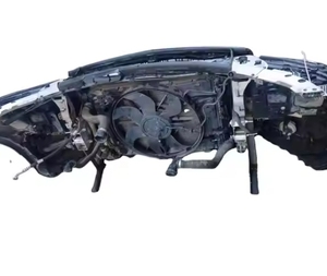 Mô hình <span class=keywords><strong>2025</strong></span> cho Mercedes-Benz <span class=keywords><strong>C</strong></span>-<span class=keywords><strong>Class</strong></span> <span class=keywords><strong>AMG</strong></span> W205 tự động <span class=keywords><strong>c</strong></span>ơ thể Hệ thống body Kit Bumper Lip đẩy Bumper vít Clips phụ kiện ô tô - Product Image 5