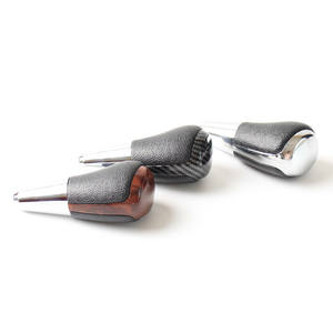 Pommeau de levier de vitesse en cuir chromé ergonomique pour Toyota Camry Prado Corolla Verso Crown Tundra Prev - Product Image 5