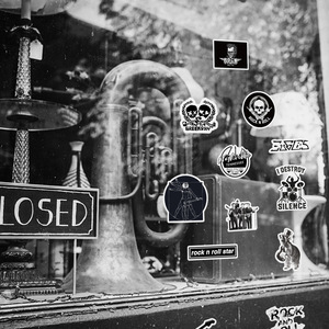 50 Pezzi di Adesivi Graffiti in Metallo di Band <span class=keywords><strong>Rock</strong></span> per Chitarra, Laptop, Telefono, Stile <span class=keywords><strong>Rock</strong></span> <span class=keywords><strong>n</strong></span> <span class=keywords><strong>Roll</strong></span> Classico e Punk - Product Image 6