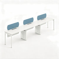 Système de bureau ouvert pour 3 personnes avec gestion des câbles, cadre en acier MFC de qualité E0 pour bureau professionnel