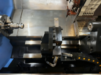 Tour CNC à banc incliné TCK600 avec tourelle motorisée et mandrin hydraulique pour le tournage, le fraisage et le perçage de pièces automobiles et de composants de moules