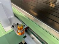 Router CNC ATC 1325 para trabajar la madera, con cambiador de brocas, para cortar y grabar puertas de gabinetes, MDF y madera contrachapada