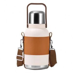 Wholesale Outdoor <b>Large</b> Capacity 316 Stainless Steel Thermos Sports Water Bottle Tea Pot Water Bottle Flask With Handle Rope - Product Image 1