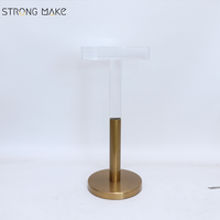 Nouvelle table d'appoint ronde au design moderne, table de chevet en acrylique transparent avec base en laiton doré, table basse en acrylique