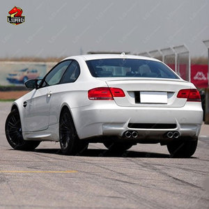 Kit Carrozzeria per <span class=keywords><strong>BMW</strong></span> <span class=keywords><strong>Serie</strong></span> <span class=keywords><strong>3</strong></span> E92 Aggiornamento Stile <span class=keywords><strong>M3</strong></span> con Paraurti Anteriore Posteriore e Minigonne Laterali - Product Image 4