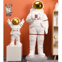 Figurine d'astronaute taille réelle en fibre de verre, grande Statue d'astronaute en résine pour la décoration extérieure