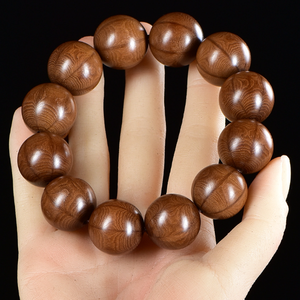 Pulsera <span class=keywords><strong>de</strong></span> cuentas <span class=keywords><strong>de</strong></span> sándalo <span class=keywords><strong>de</strong></span> diseño moderno para hombre, cuentas <span class=keywords><strong>de</strong></span> rosario <span class=keywords><strong>de</strong></span> madera roja y amarilla con placa decorativa para aniversarios - Product Image 4