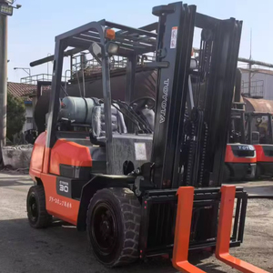 <b>Used</b> Japanese for Gasoline Powered 3-Ton Forklift Truck Powered <b>Pallet</b> Truck - Product Image 1