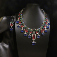 LEPAI Nouveau Collier de Soirée Polyvalent Haut de Gamme pour Femme, Élégant, Incrusté de Strass et de Feuilles Colorées, Style Industriel Raffiné
