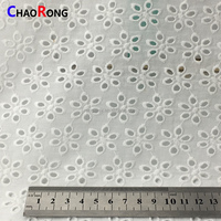 Fournisseur d'or CRF0576 Marchandises prêtes Œillet Fleur Dentelle 100% Coton Broderie Tissus pour Vêtements Matériel