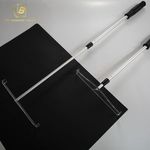 Herse à jetons flexible 2 sections en aluminium réglable Accessoires de jeu Râteau à jetons de poker Râteau à <span class=keywords><strong>roulette</strong></span> - Product Image 4