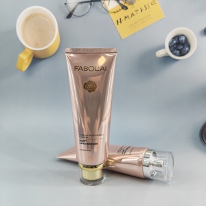 Limpiador Hidratante Camellia 120ml Tubo ABL de Aluminio y Plástico Flexible Rosa con Logotipo Estampado en Oro y Tapa de Rosca Acrílica - Product Image 5
