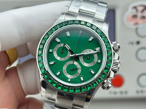 Orologio da Polso da Uomo di Alta Qualità con Smeraldo Incastonato, Acciaio Inossidabile 904L, Impermeabile, Meccanico Automatico - Product Image 2