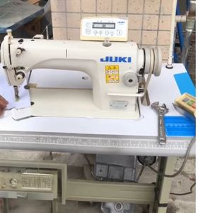 Máquina de Coser Industrial de Una Aguja Usada CP-18 Panel <span class=keywords><strong>Yuki</strong></span> DDL-8700-7 - Product Image 4