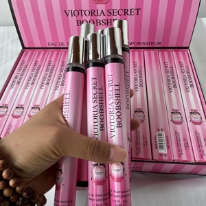 Vente en gros de vaporisateurs corporels en tube de 35 ml <span class=keywords><strong>pour</strong></span> hommes et femmes, unisexe, EDP, Eau de <span class=keywords><strong>Parfum</strong></span>, <span class=keywords><strong>parfum</strong></span> <span class=keywords><strong>Victoria</strong></span> <span class=keywords><strong>Secret</strong></span>, mini-<span class=keywords><strong>parfum</strong></span> original <span class=keywords><strong>pour</strong></span> femmes - Product Image 4