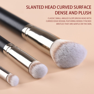Pinceau de Maquillage Précision à Tête Ronde Angulée pour Fond de Teint, en Silicone et Poils Synthétiques, Outil de Beauté pour Estomper les Couleurs sur les Joues - Product Image 4