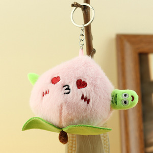 Bán buôn dễ thương <span class=keywords><strong>Mini</strong></span> trái cây sang trọng Mặt dây chuyền Keychain mềm đồ chơi chuối búp bê sáng tạo plushies táo đào tùy chỉnh Thú nhồi bông - Product Image 5