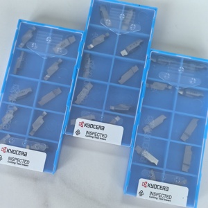 เม็ดมีดทังสเตนคาร์ไบด์ GVFR300-020B KW10 ยี่ห้อ KYOCERAS เคลือบผิวสำหรับงานกลึงภายนอก ความแข็ง HRC45-65 สำหรับเครื่องกลึง CNC ผลิตในญี่ปุ่น - Product Image 3