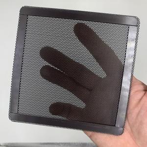 Filet anti-poussière de châssis en PVC noir pour ventilateurs d'<span class=keywords><strong>ordinateur</strong></span> Filet de klaxon audio avec aimant de poinçonnage Service de traitement de coupe personnalisé - Product Image 1