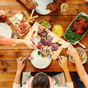 Bandeja de 3 capas para aperitivos, bandeja de bambú para servir queso, con cajón deslizante - Product Image 5