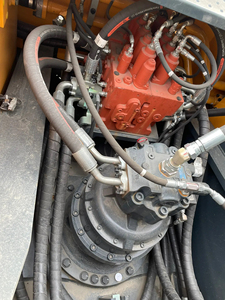 Excavatrice d'occasion Volvo EC350DL pour carrière, exploitation minière et travaux d'ingénierie en aménagement aquatique, état excellent - Product Image 5