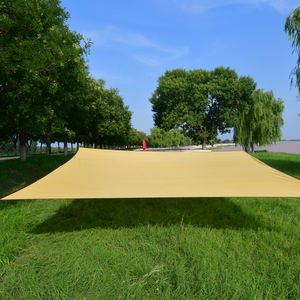 مظلة شمسية خارجية مقاومة للماء من البولي إيثيلين عالي الكثافة لحماية الفناء وحمام السباحة بتقنية النسيج المستطيل - Product Image 1