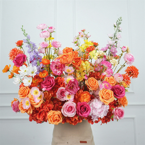 Decoración Floral Artificial de Seda Elegante y Personalizable para el Pasillo de Boda o Decoración para Eventos de Despedida de Soltera - Product Image 1