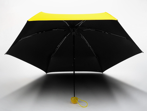 Paraguas <span class=keywords><strong>Plegable</strong></span> de 5 Secciones con Mango de Plástico de Poliéster en Forma de Mini Cápsula, Apertura Manual, Diseño Clásico, Resistente a la Lluvia, Amarillo, <span class=keywords><strong>para</strong></span> Bodas - Product Image 3