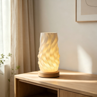 Nouvelle arrivée, lampe de table LED en plastique à texture ondulée 3D, style Art Déco, couleur crème, lampe de chevet, lumière d'ambiance pour la maison
