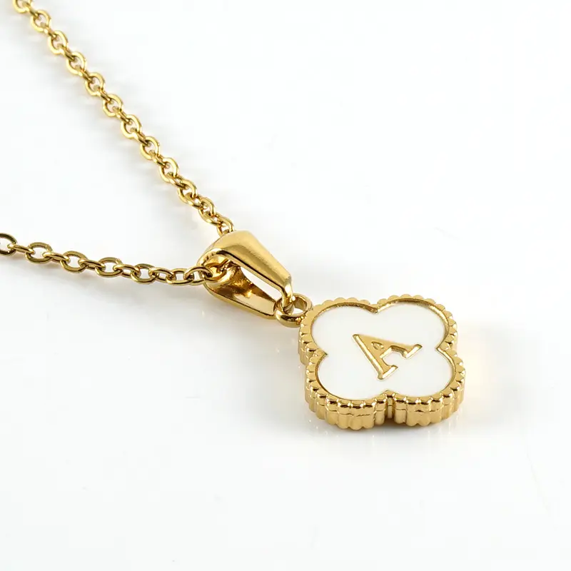 Clover Pendant 18K Gold Necklace In Instagram Style European And American Minimalist Shell letter Collarbone Chain Necklace