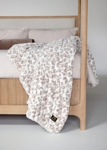 Manta de Invierno Rústica de Doble Capa, Lujosa, Afelpada, Cálida y Suave, de Piel Sintética de Leopardo, Imitación de Piel de Conejo, Diseño de Guepardo para Adultos - Product Image 4