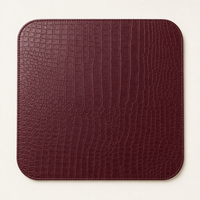 Tapis de Mahjong en Cuir Végétalien Motif Crocodile Couleurs de Noël Antidérapant Enroulable avec Enveloppe en Cuir pour Cadeau de Fête