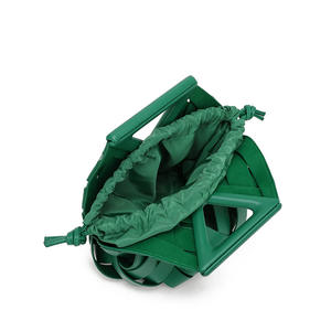 Popolari borse geometriche in tessuto PU-manico a triangolo, tessuto Premium, opzioni multicolore perfette per uscite Casual - Product Image 3