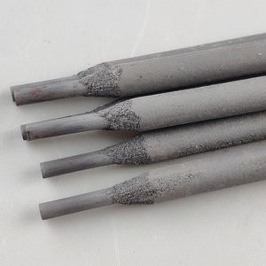 ลวดเชื่อมโลหะผสมโครเมียมสูง Qilu EDZCr60 ขนาด 4.0 มม. ทนทานต่อการสึกหรอ สำหรับงานเชื่อมหนัก - Product Image 2
