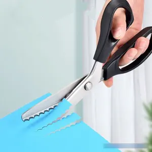Hand-Operated Lock Edge Tailor's Scissors Cutting Wave Lace Essential Tool for Tailoring