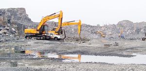 Nouvelle pelle sur chenilles de 21,5 tonnes SY215C LC - Product Image 5