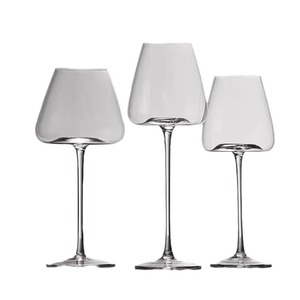 Calice da Vino <span class=keywords><strong>Rosso</strong></span> Bordeaux Elegante e Lussuoso Personalizzabile in Cristallo Ecologico 501-600ml Design Moderno e Minimalista - Product Image 4