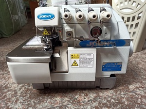 Máquina de Coser Industrial Overlock de Alta Velocidad JOCKY JK747F-514M2-24 de 4 Hilos - Product Image 4