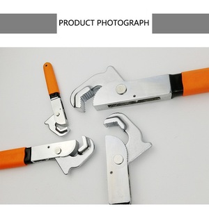 Llave ajustable de apertura grande con autobloqueo Mango de TPR Llave universal para el hogar Llave de tubo CRV de apertura de tubería autoajustable - Product Image 4