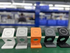 Cargador Inalámbrico Magnético Plegable Qi2.2 de 25W, <span class=keywords><strong>3</strong></span> en 1, para iPhone, Reloj iPhone, AirPods, <span class=keywords><strong>Samsung</strong></span> Galaxy Buds - Product Image 4