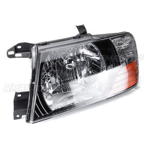 ชุดไฟหน้ารถยนต์มิตซูบิชิ ปาเจโร มอนเตโร ปี 2000-2006 พร้อมหลอดไฟ LED ซ้ายขวา เลนส์ PC สีดำ - Product Image 4