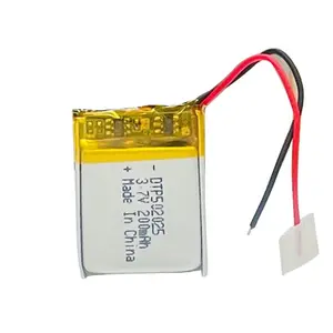 יצרן מותאם אישית 502025 rc 200mah 3.7v li-פולימר נטענת עם מחבר PCB מ סין