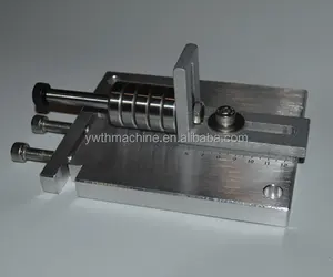 Manual Leather Belt Slitter Strip Cutting <strong>Machine</strong> Leather Stripping <strong>Splitting</strong> <strong>Machine</strong> - Product Image 1