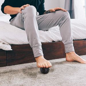 Fitness Muscle Relief Vibrating Body <span class=keywords><strong>Massage</strong></span> Roller Terapia física Silicona Cacahuete Bolas de masaje - Product Image 4