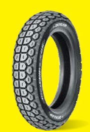 Nouveau pneu de moto haute performance avec une forte adhérence sur route, un motif de bande de roulement en caoutchouc durable, adapté aux trajets longue distance sur autoroute et en ville - Product Image 3