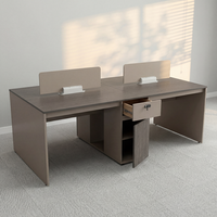 Poste de travail modulaire industriel moderne pour 2 personnes, bureau double pour le personnel avec armoires centrales intégrées et assemblage facile