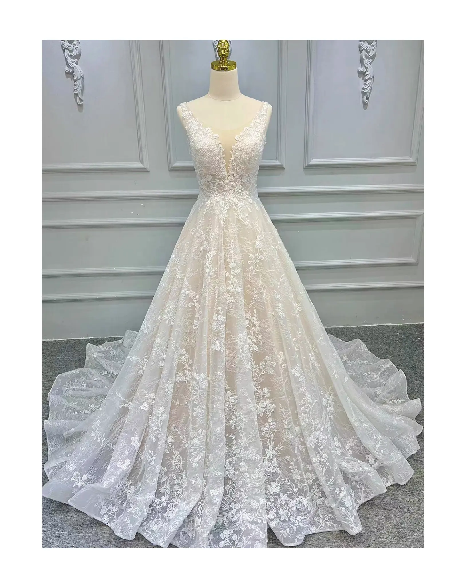 New model 2024 Latest design gorgeous bridal dress soft lace A-line wedding dress