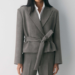 Blazer Elegante de Lana Gris Sólido Transpirable con Cinturón Ajustable y Corte Corto para Mujer, Ideal para Oficina - Nueva Colección 2025 - Product Image 1