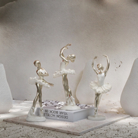 Figurines de danseuses ballerines en résine dorée et argentée, faites à la main et peintes à la main, pour la décoration de la maison du Nouvel An – Vente en gros